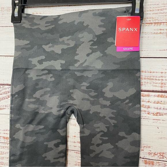 SPANX Shapewear Camouflage Cropped Leggings yoga running active M Sage Camo M/M - Picture 4 of 7